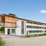 Apartment Apart33 2-8 *
