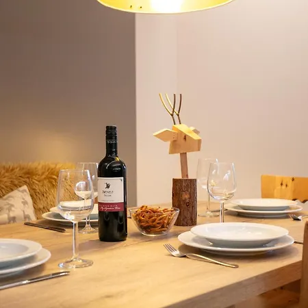 Apart33 2-8 Apartment *