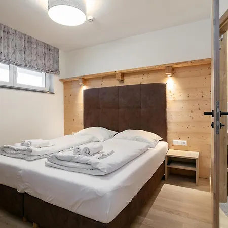 Apart33 2-8 Apartamento