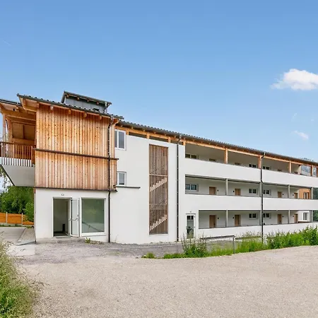 Appartement Apart33 2-8 *