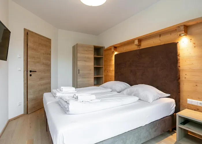 Apart33 2-8 Apartment *